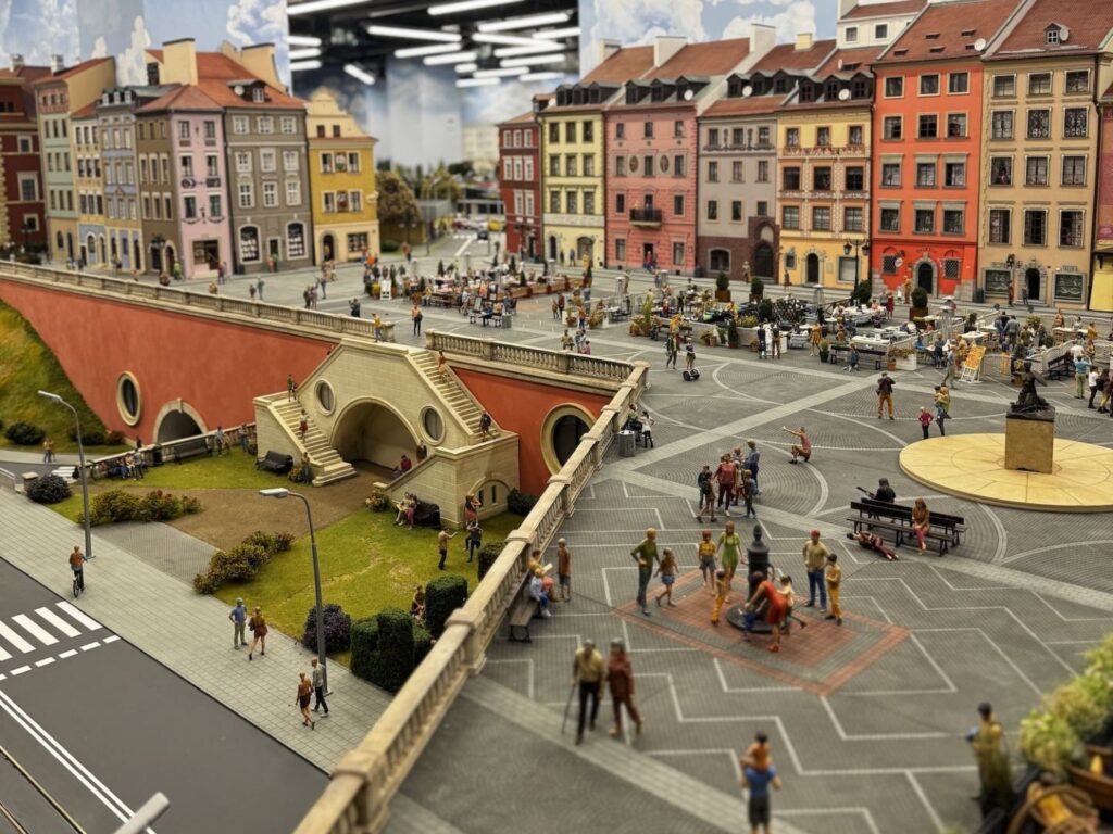 kolejkowo warszawa